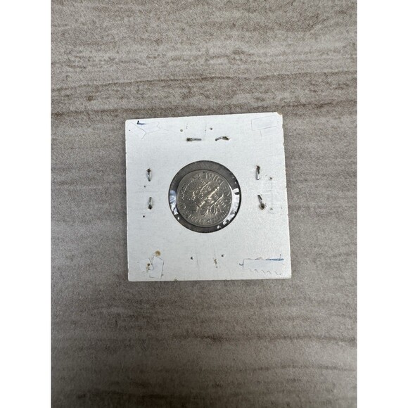 1989 P OFF CENTER ROOSEVELT DIME MINT ERROR 10C - Picture 2 of 4